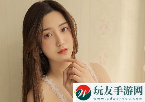 一邊下奶一吃敷視頻好幾個(gè)人創(chuàng)意無(wú)限趣味十足，網(wǎng)友：驚艷到不行！