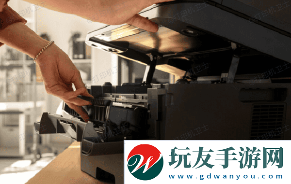 清理打印機(jī)內(nèi)部